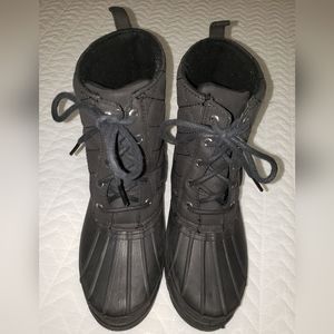 Sperry Gosling Duck Boots size 8.5.  Worn but still in good condition.